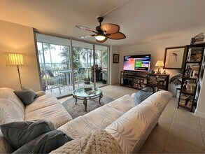 200 Harborview Dr in Tavernier, FL - Building Photo - Building Photo