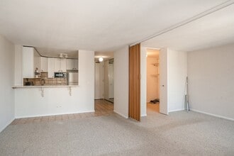 400 E Randolph St, Unit 3712 in Chicago, IL - Foto de edificio - Building Photo