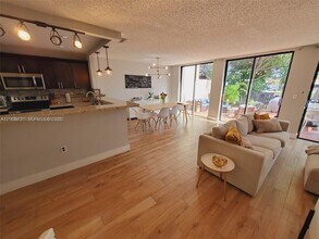 3619 Torremolinos Ave in Doral, FL - Building Photo - Building Photo