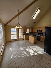 1424 SW 25th St in Moore, OK - Building Photo - Building Photo