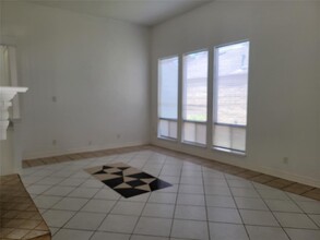 4307 Willow Beach Dr in Houston, TX - Building Photo - Building Photo