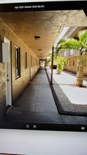 2925 W 80th St, Unit 112 in Hialeah, FL - Building Photo - Building Photo