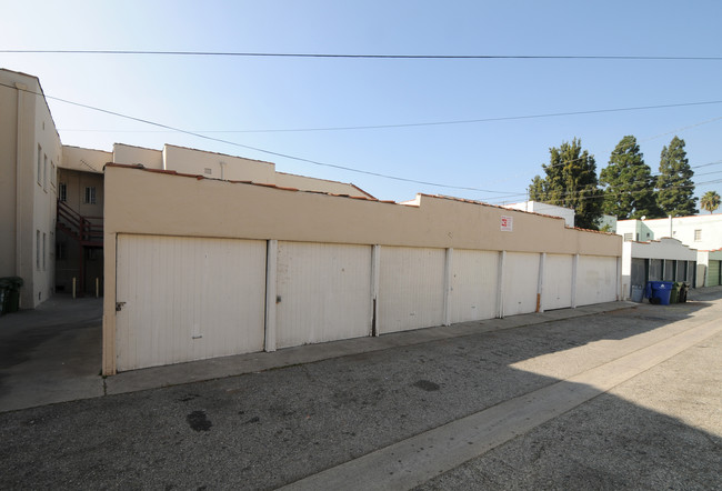 4191 Garthwaite Ave in Los Angeles, CA - Building Photo - Building Photo