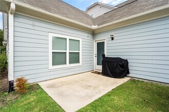 2047 Drew Dr in Atlanta, GA - Building Photo - Building Photo