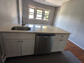 4 Lyon St in New Haven, CT - Building Photo - Building Photo