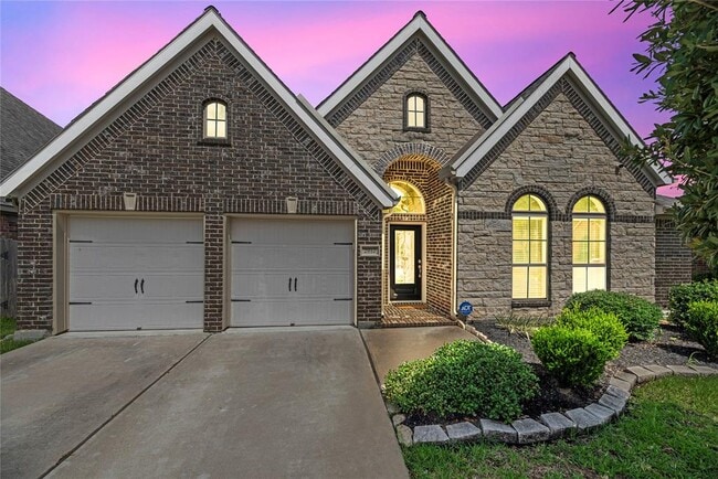 2910 Angel Mist Ln