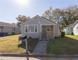 312 Wilson St in Franklin, VA - Foto de edificio - Building Photo