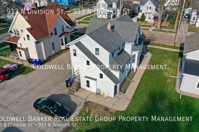 913 N Division St in Appleton, WI - Building Photo - Building Photo