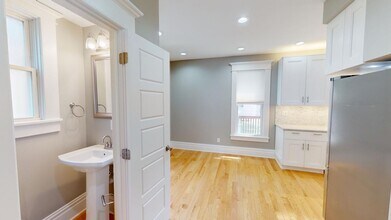 1348 Summit St in Columbus, OH - Building Photo - Building Photo