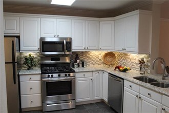 4222 Newton Ave-Unit -201 in Dallas, TX - Building Photo - Building Photo