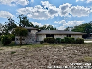 property at 1236 E Live Oak Rd
