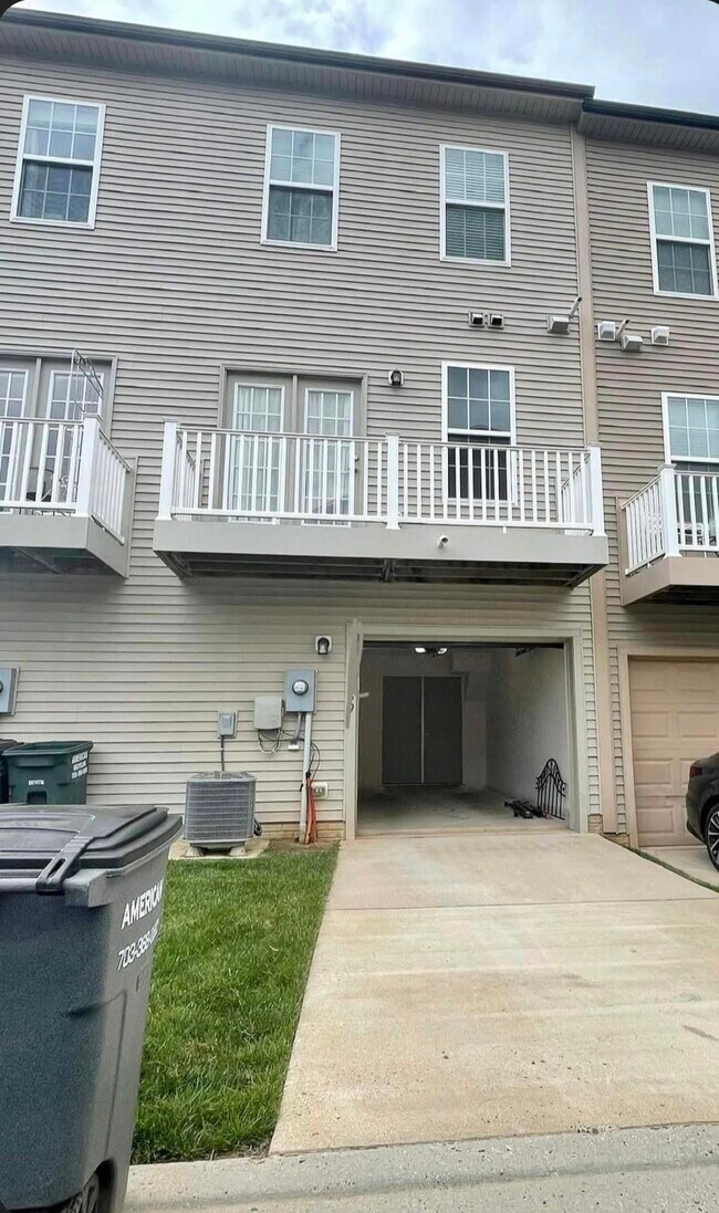 15359 Rosemont Manor Dr Rentals in Haymarket, VA