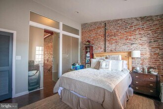 19 N 3rd St in Philadelphia, PA - Building Photo - Building Photo