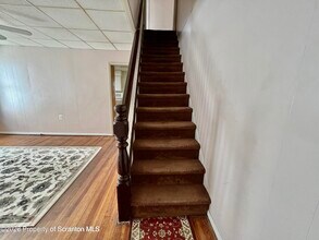 608 Taylor in Dunmore, PA - Building Photo - Building Photo