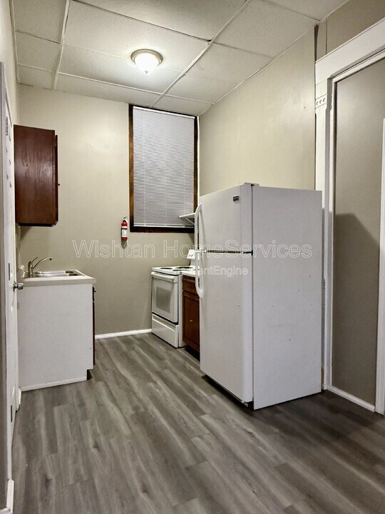 429 N 8th St in Quincy, IL - Foto de edificio