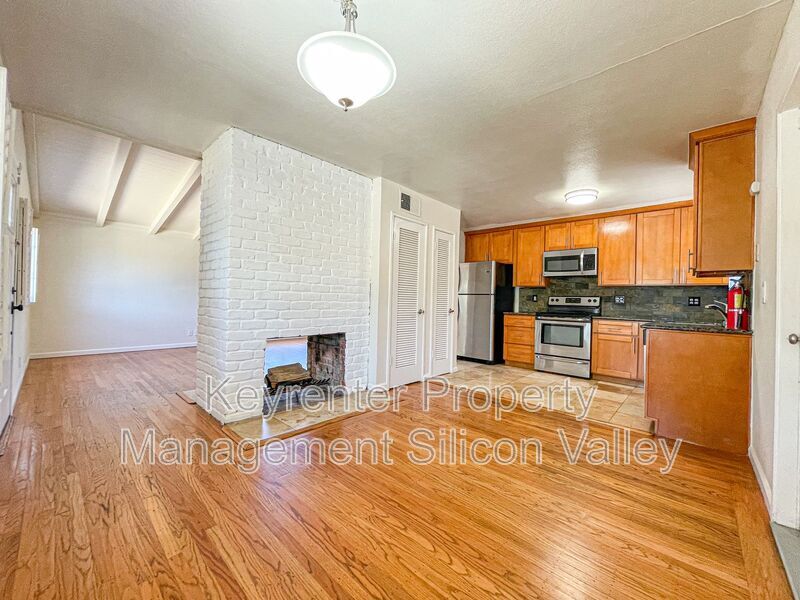 1114 Citron Way in Hayward, CA - Building Photo