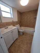 978 SW 10th Dr in Pompano Beach, FL - Building Photo