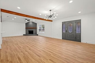 6000 Cool Springs Dr, Unit 1 in Arlington, TX - Building Photo - Building Photo