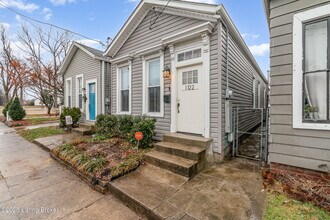 1122 E Burnett Ave in Louisville, KY - Building Photo - Building Photo