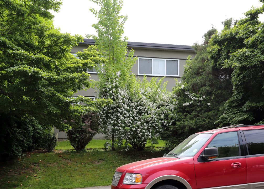 The Marilyn in Vancouver, BC - Building Photo