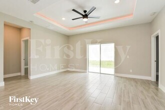 330 Athabasca Pl in Poinciana, FL - Building Photo - Building Photo