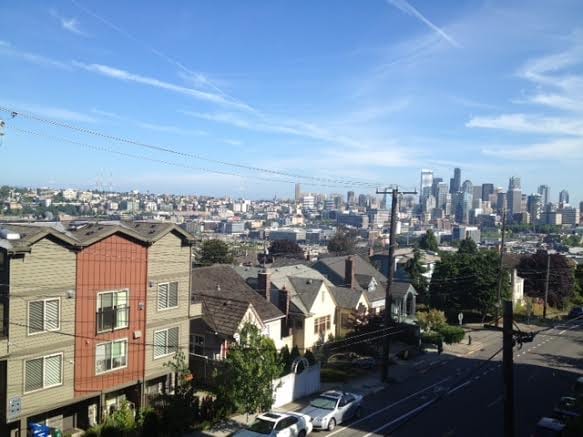 1525 Taylor Ave N in Seattle, WA - Building Photo