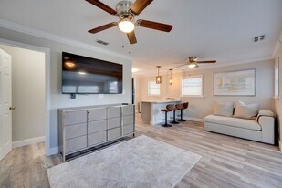 224 E Kelly Park Rd, Unit SI ID1545961P in Apopka, FL - Building Photo