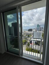 132 NE 22nd St, Unit B1 in Miami, FL - Building Photo - Building Photo