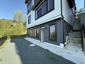5248 Goldspring Pl in Chilliwack, BC - Building Photo - Building Photo