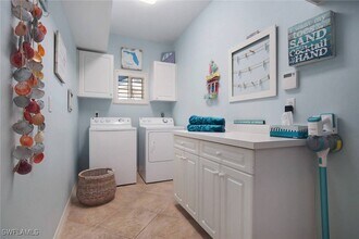 60 4th St in Bonita Springs, FL - Building Photo - Building Photo