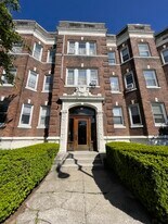 1625 Commonwealth Ave, Unit 5 in Boston, MA - Building Photo