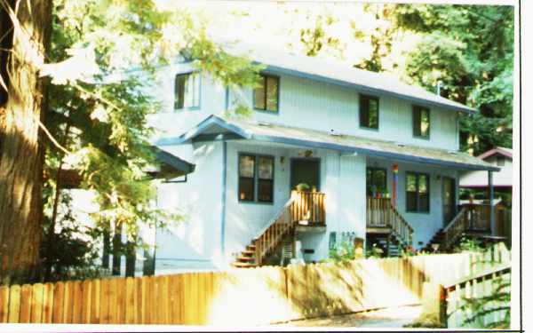 14555 Canyon One Rd in Guerneville, CA - Building Photo