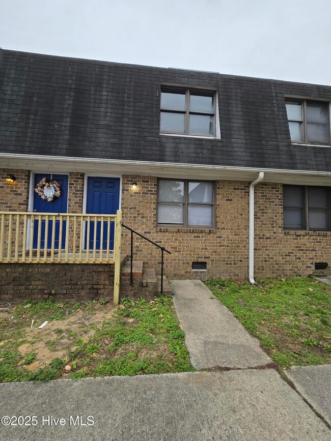 property at 102 Cedar Ct