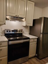 9719 Danwood Ln NW in Silverdale, WA - Foto de edificio - Building Photo