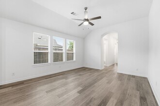 11215 Leaf Shelter Ln in Cypress, TX - Building Photo - Building Photo