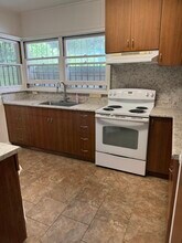 2976 Oahu Ave, Unit 35 in Honolulu, HI - Foto de edificio - Building Photo