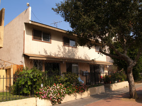 715 E Chestnut Ave in Santa Ana, CA - Building Photo - Building Photo