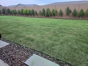 14804 E 41st St in Yuma, AZ - Foto de edificio - Building Photo