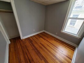 1037 University Pl in Schenectady, NY - Building Photo