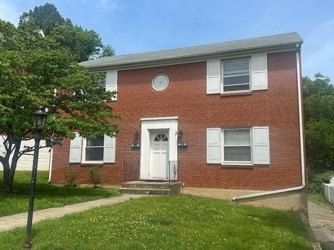 property at 1918 Warrington Rd SW