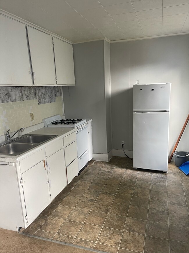 29 Clinton Ave in Tiffin, OH - Building Photo - Building Photo