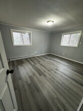 149 Hemlock Ln in Gerrardstown, WV - Foto de edificio - Building Photo