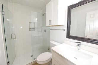 3701 Cedarplaza Ln in Dallas, TX - Building Photo - Building Photo