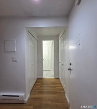 7 Padanaram Rd in Danbury, CT - Building Photo - Building Photo