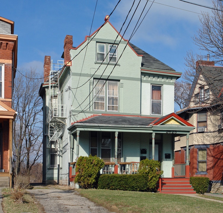 2623 Melrose Ave in Cincinnati, OH - Building Photo