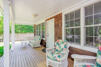 42 Osborne Ln in East Hampton, NY - Building Photo - Building Photo