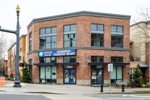 The Q Condominiums in Hillsboro, OR - Building Photo