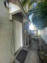 545 12th Ave N-Unit -2 in St. Petersburg, FL - Building Photo - Building Photo