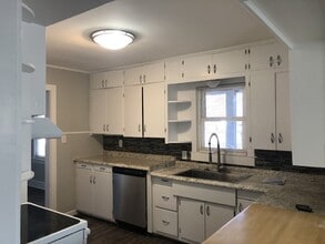 1090 Brown Ave in Cookeville, TN - Building Photo - Building Photo