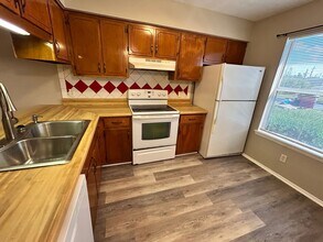 209 N Kimbrel Ave in Panama City, FL - Building Photo - Building Photo
